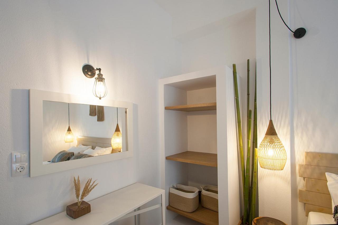 Paris Studios & Apartment 아기아 파라스케비 외부 사진