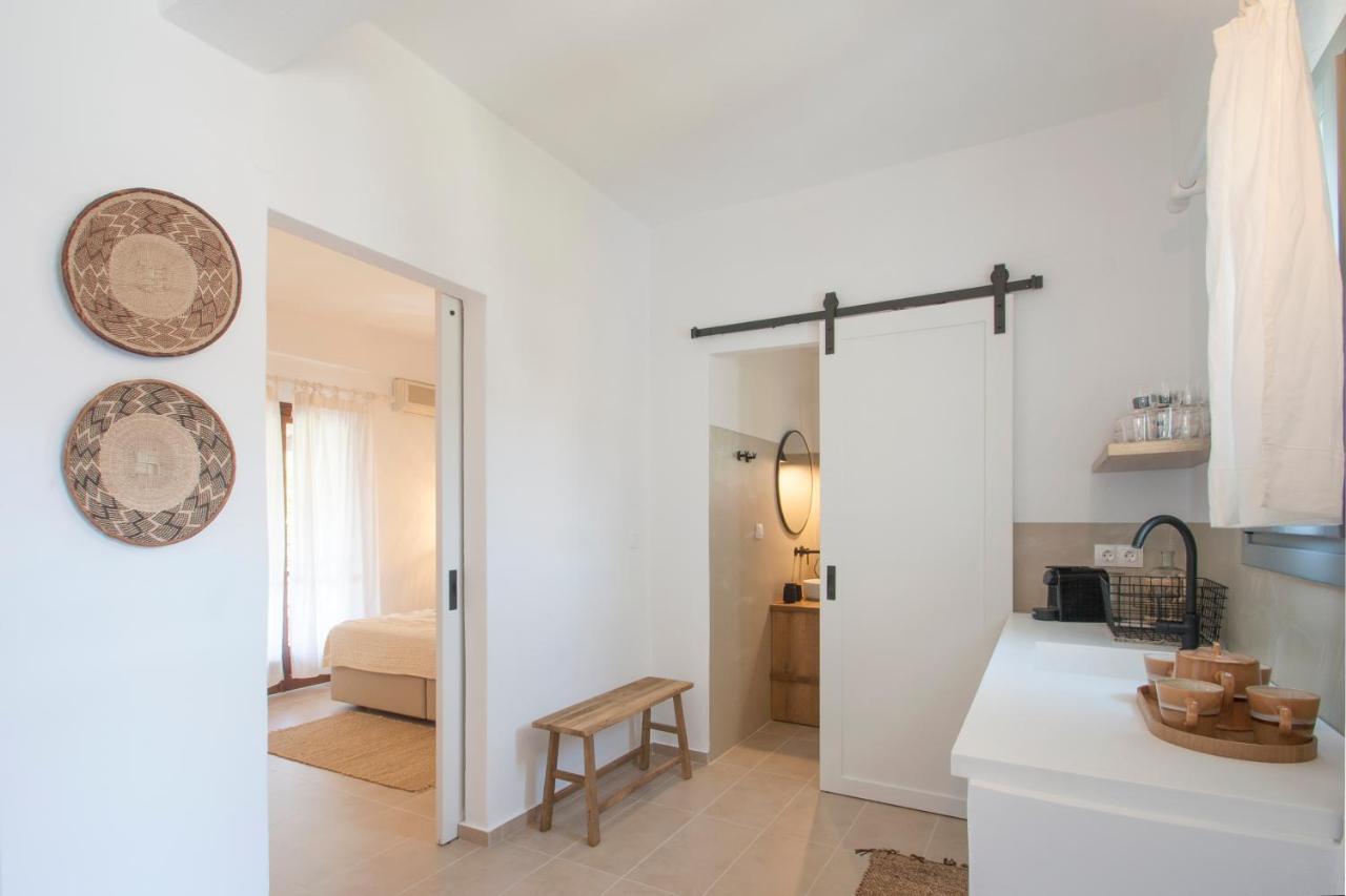 Paris Studios & Apartment 아기아 파라스케비 외부 사진