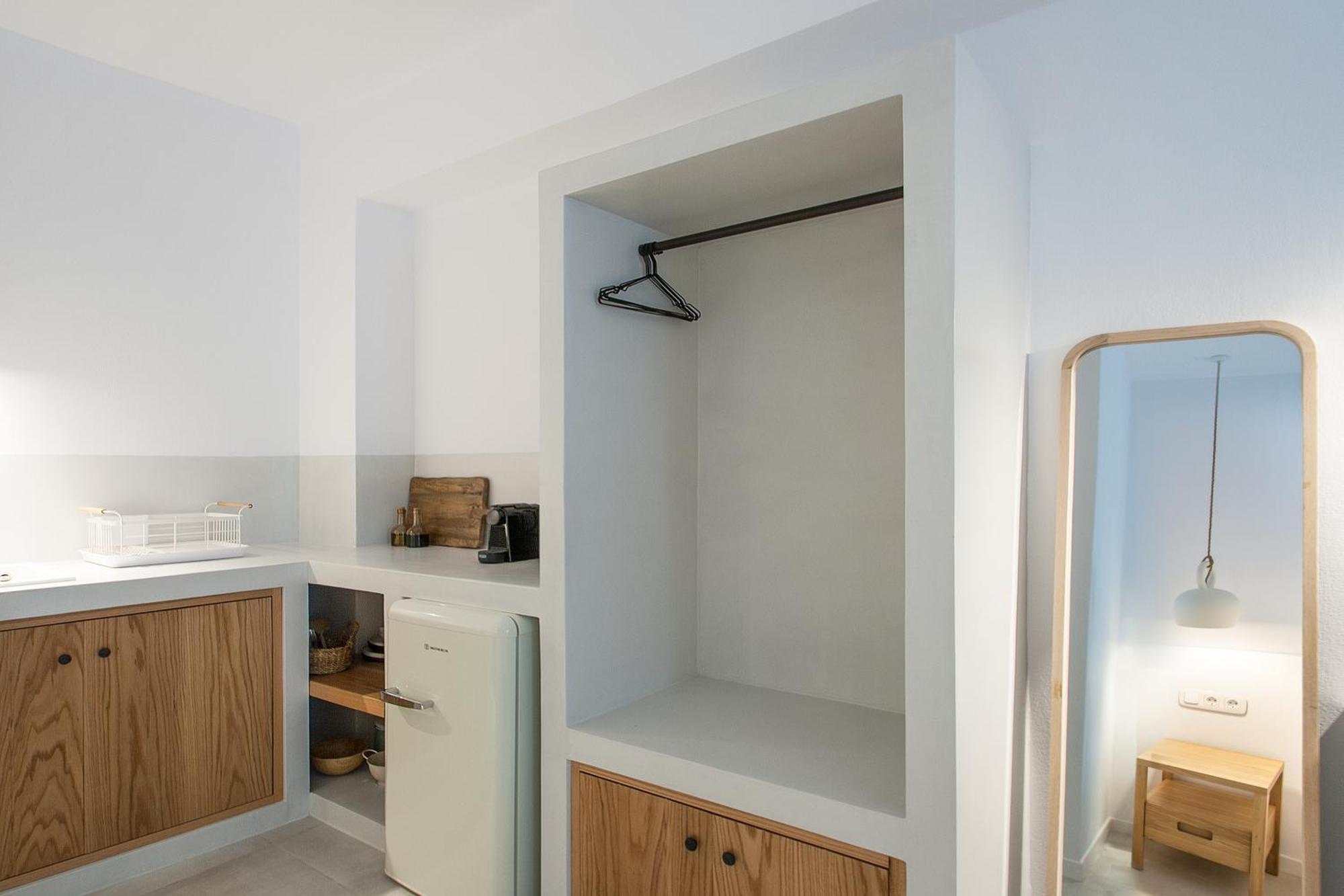 Paris Studios & Apartment 아기아 파라스케비 외부 사진