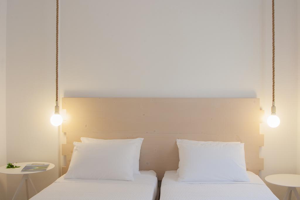 Paris Studios & Apartment 아기아 파라스케비 외부 사진
